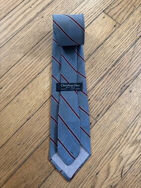 Vintage Dior Gray Tie with Burgundy Diagonal Stripes